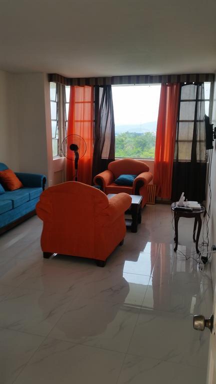Malia'S New Kgn Apartment Кингстон Экстерьер фото